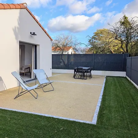 Casa de Férias Maison Neuve De Plain-pied Avec Exterieur Pornic