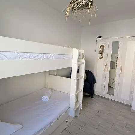 Maison Neuve De Plain-pied Avec Exterieur *