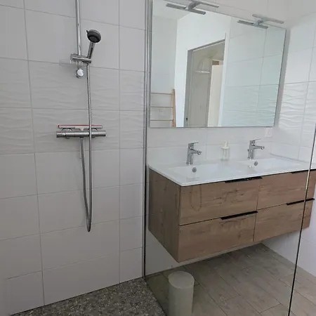 Maison Neuve De Plain-pied Avec Exterieur * Pornic