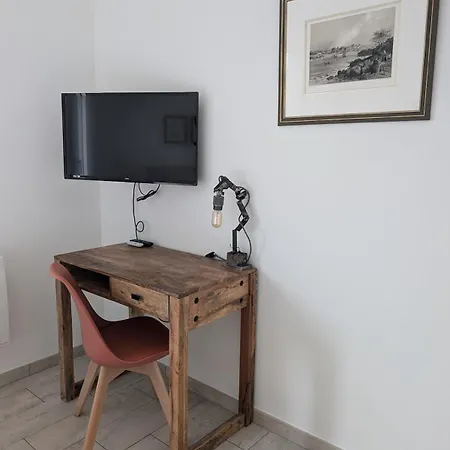 Maison Neuve De Plain-pied Avec Exterieur *