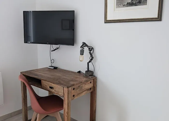 Maison Neuve De Plain-pied Avec Extérieur *